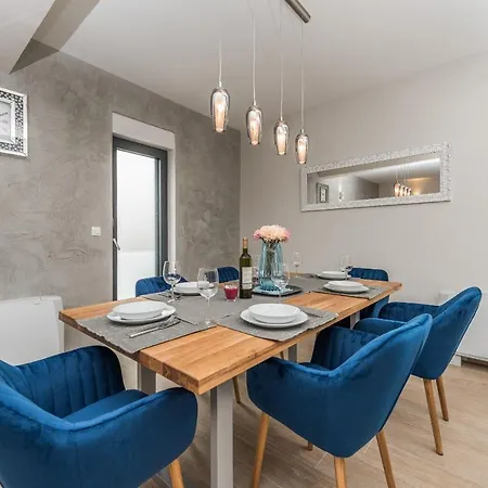 Nika Zadarvillas Vila